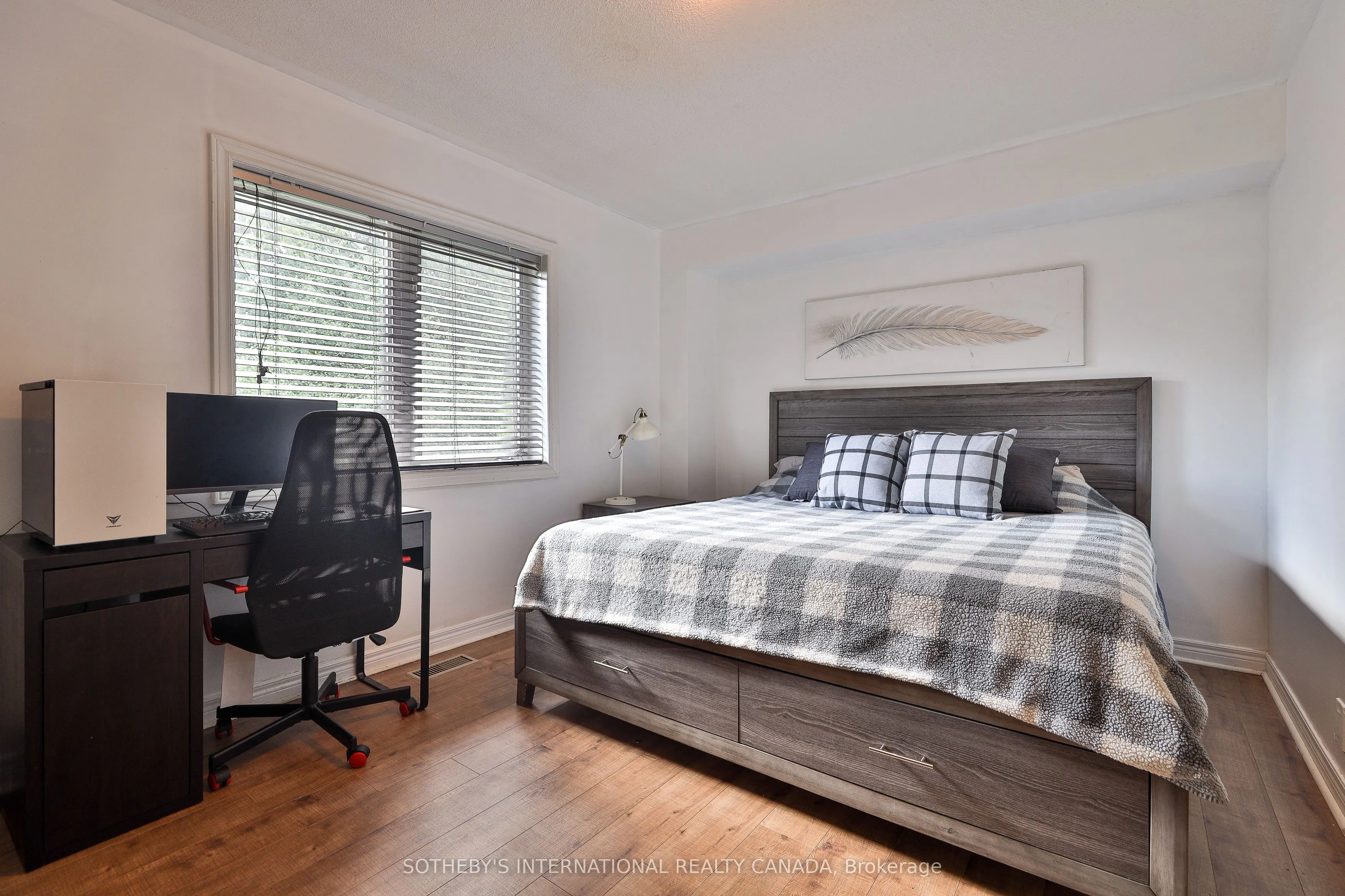 1330 Altona Road, #21