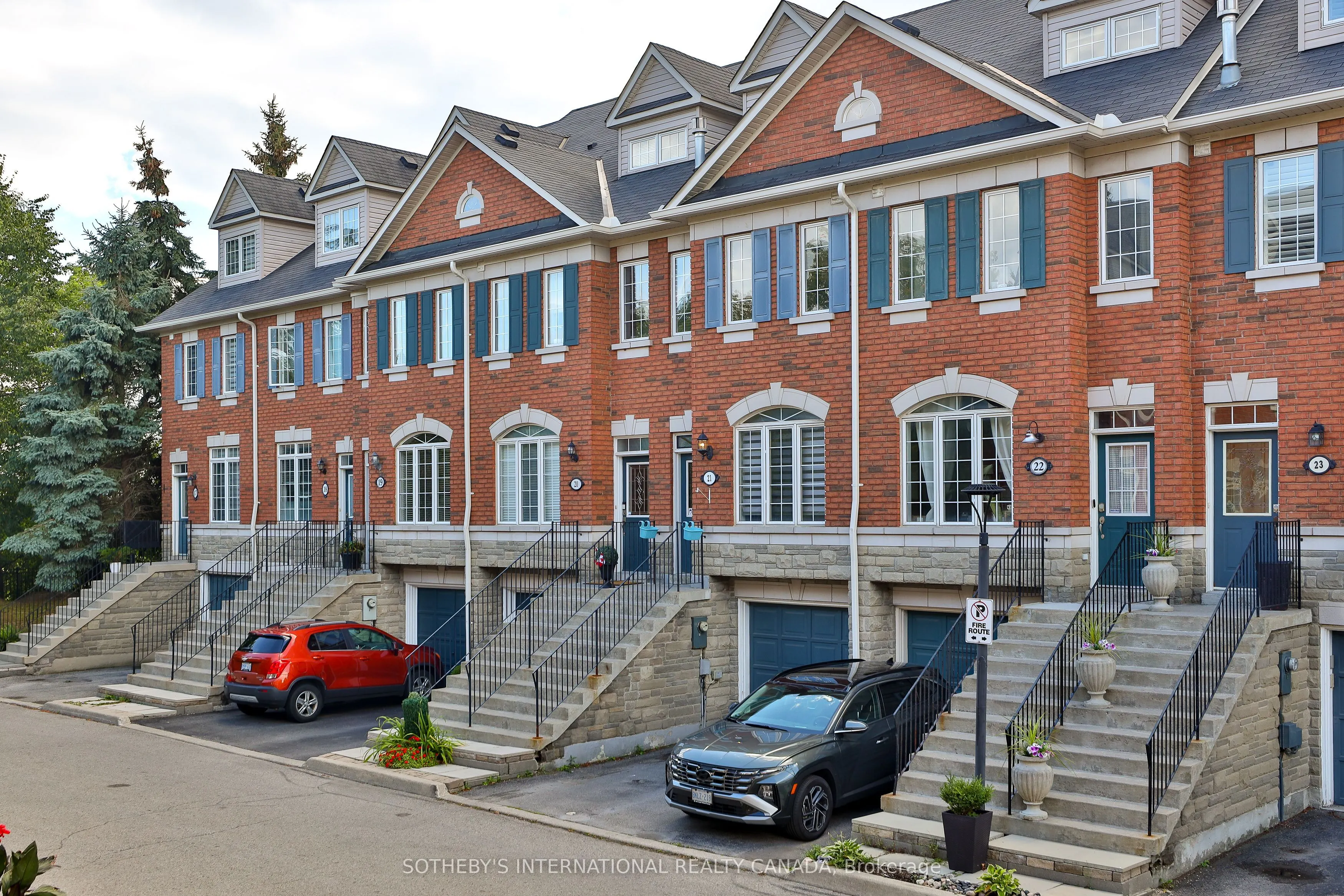 1330 Altona Road, #21