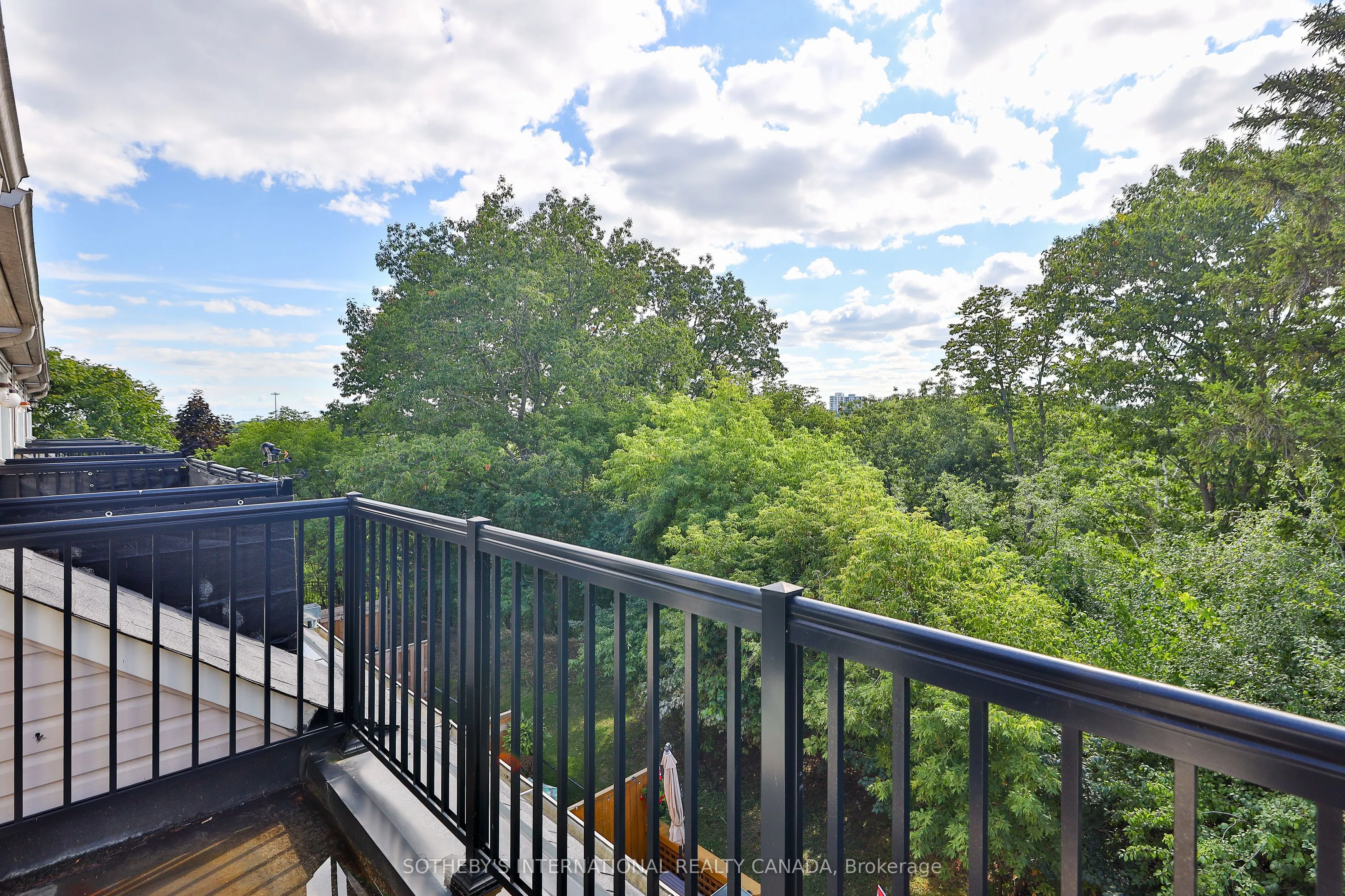 1330 Altona Road, #21