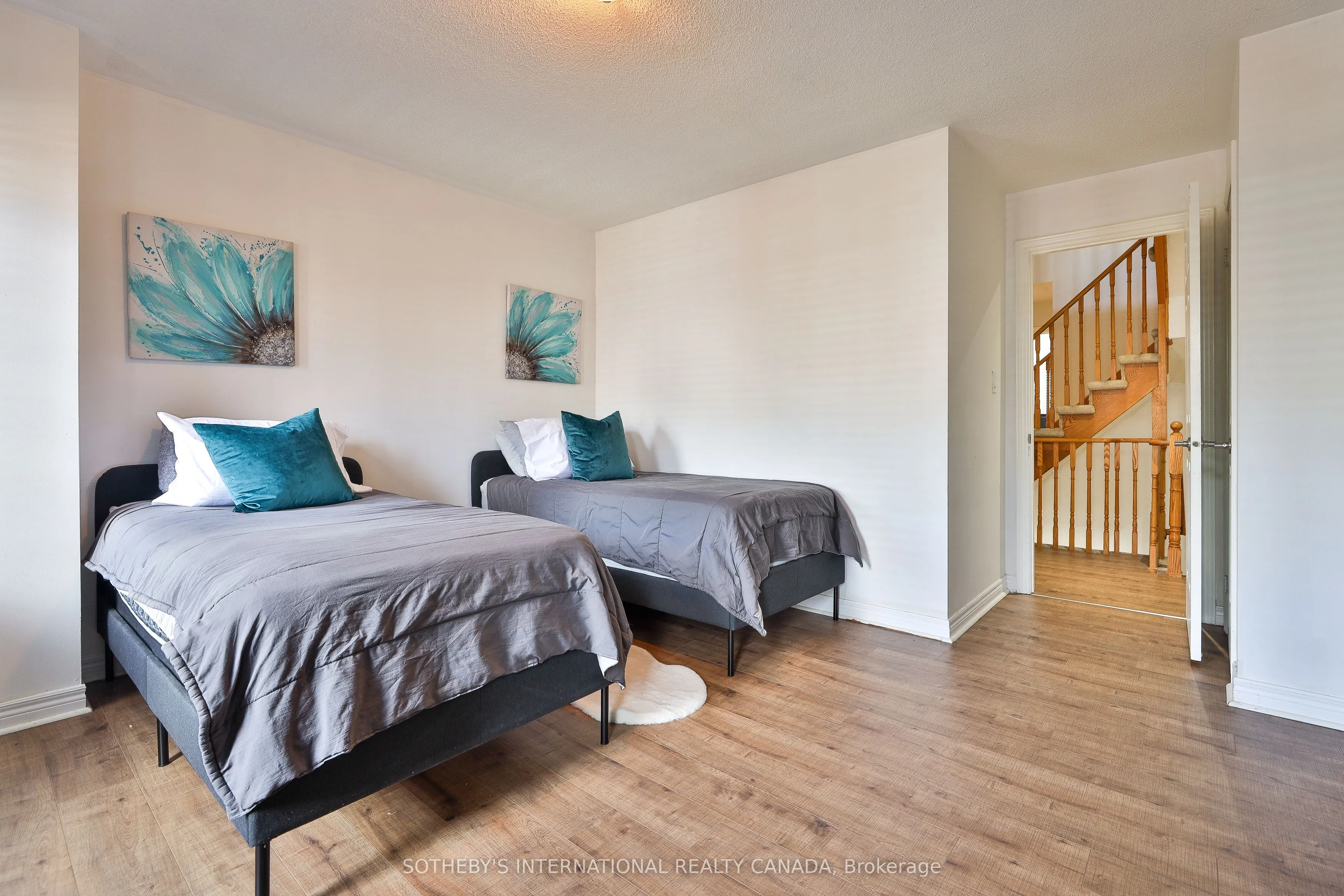 1330 Altona Road, #21