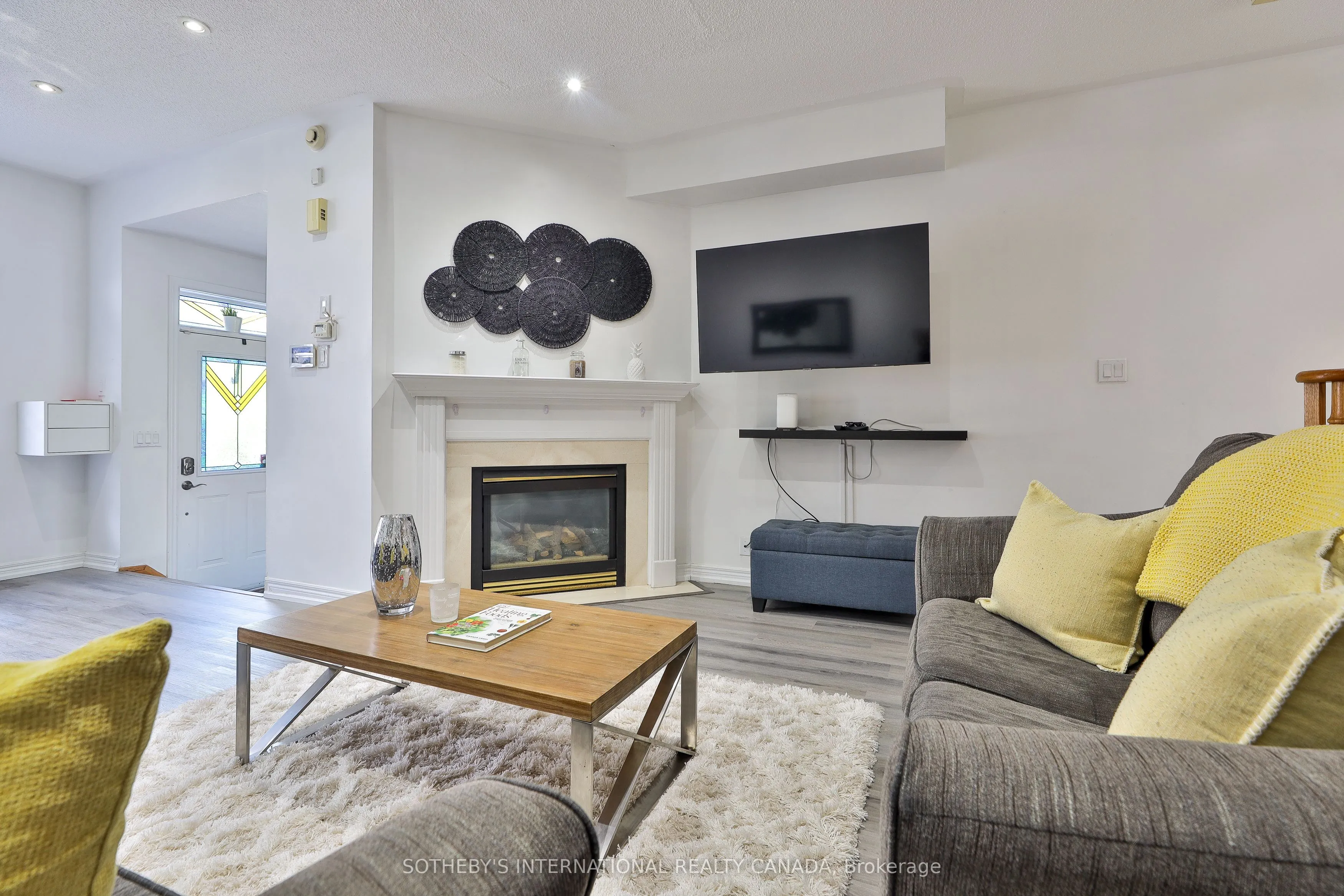 1330 Altona Road, #21