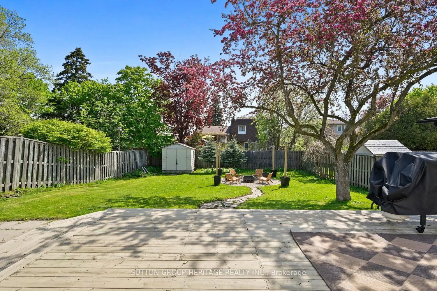 23 Agate Road