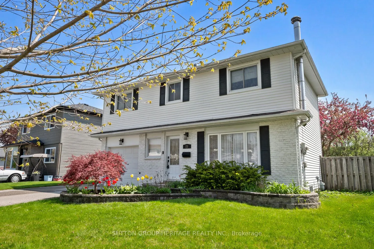 23 Agate Road