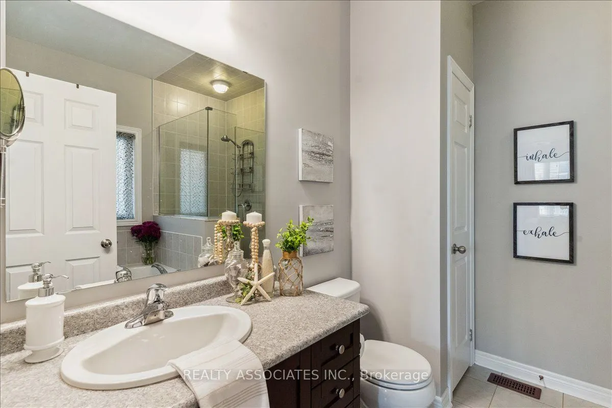 185 Glenabbey Drive