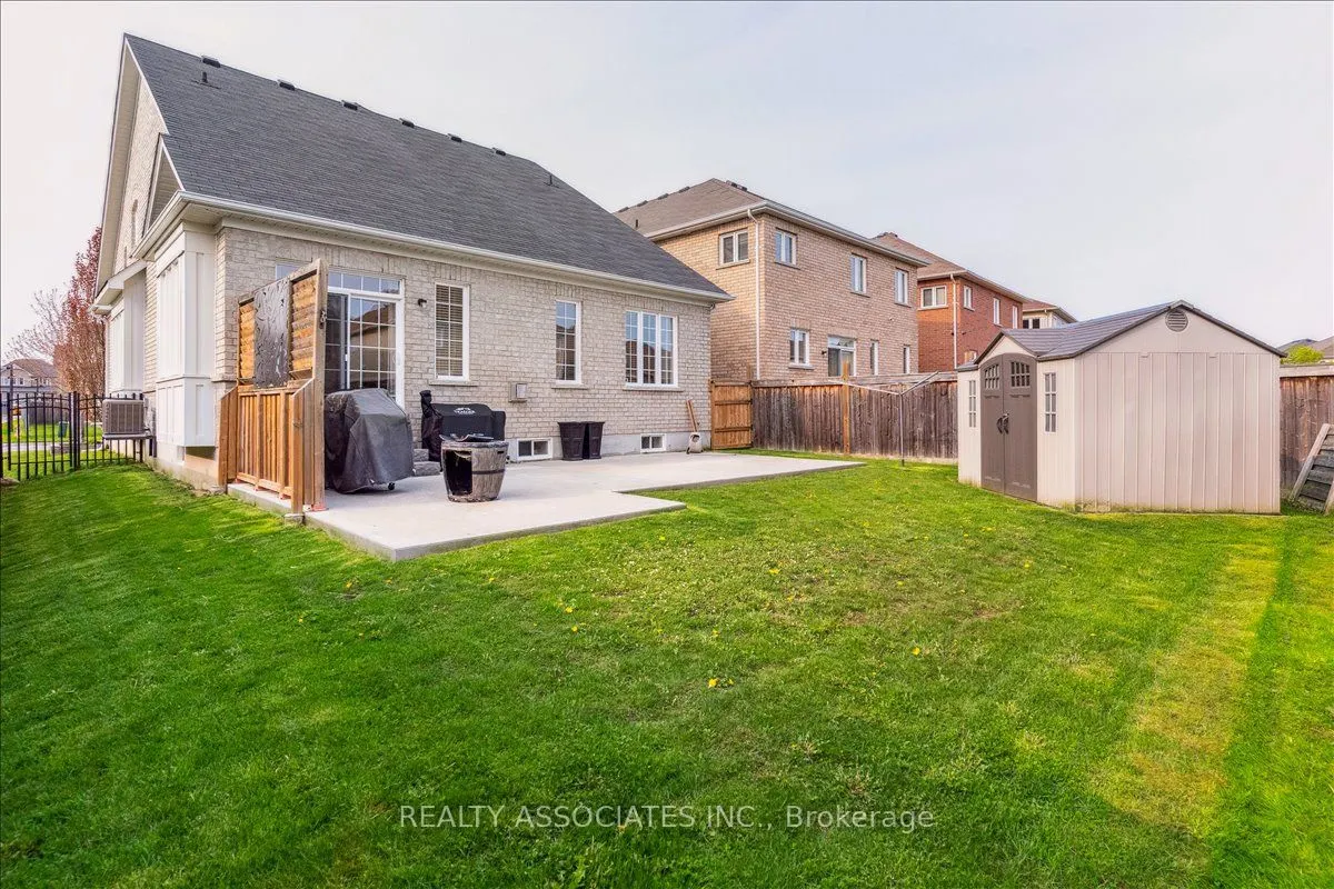 185 Glenabbey Drive