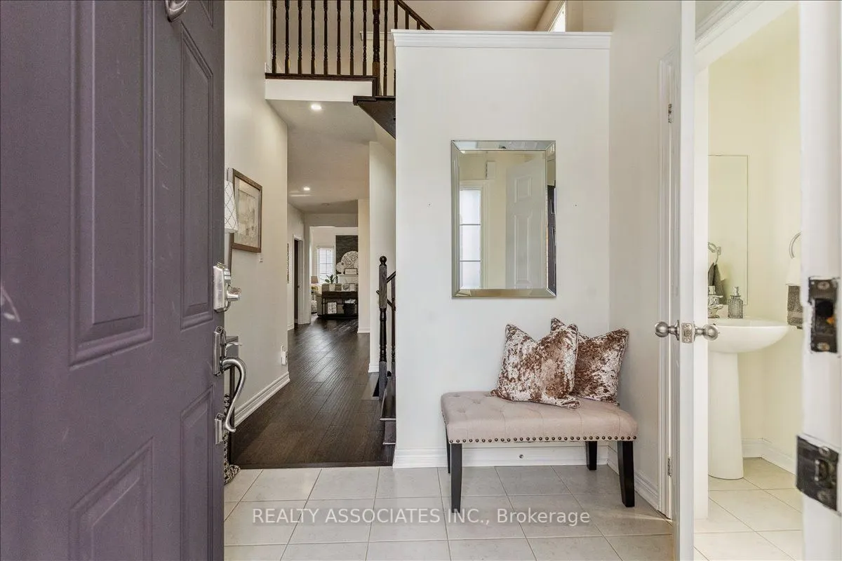 185 Glenabbey Drive