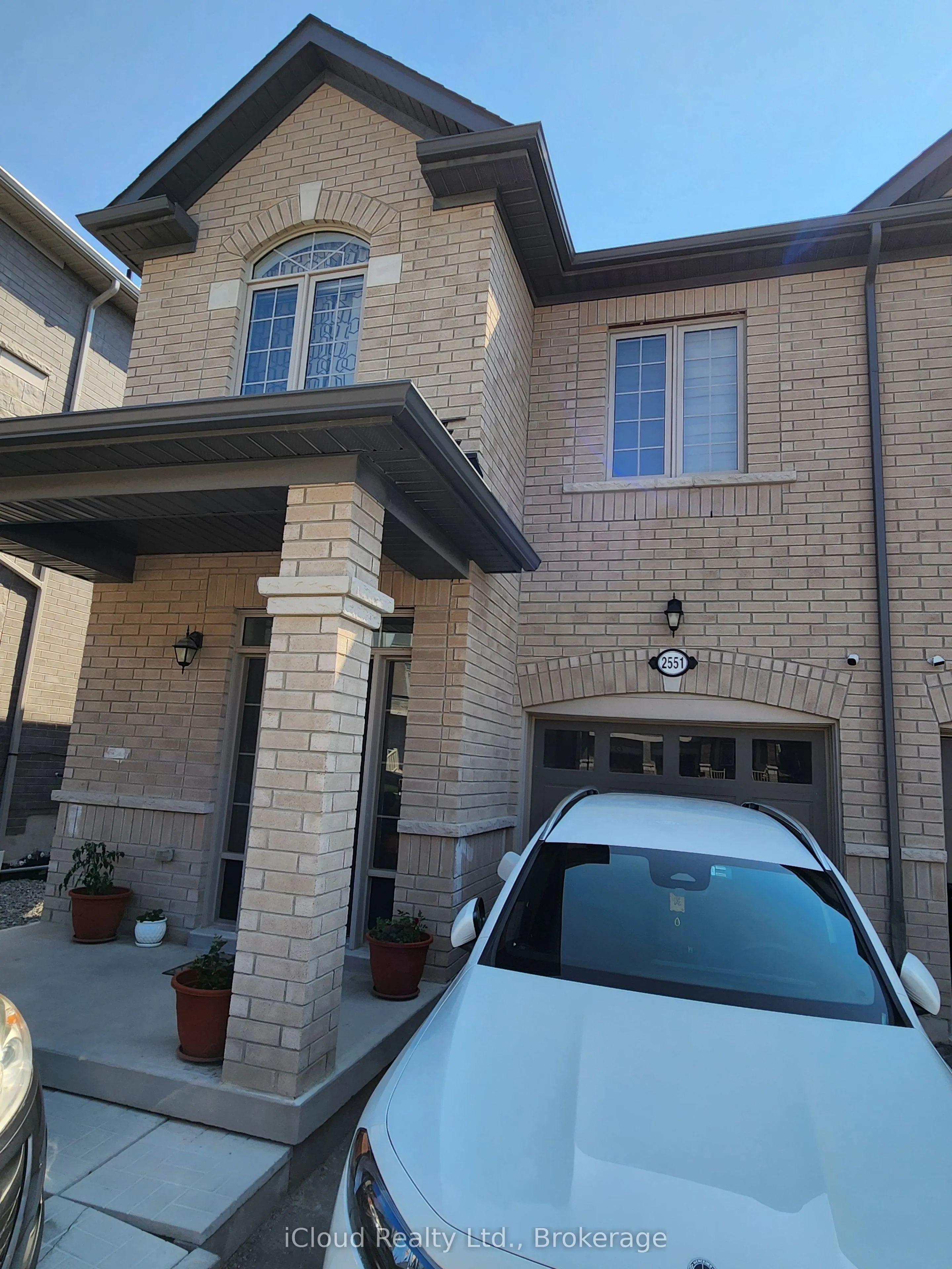 2551 Hibiscus Drive