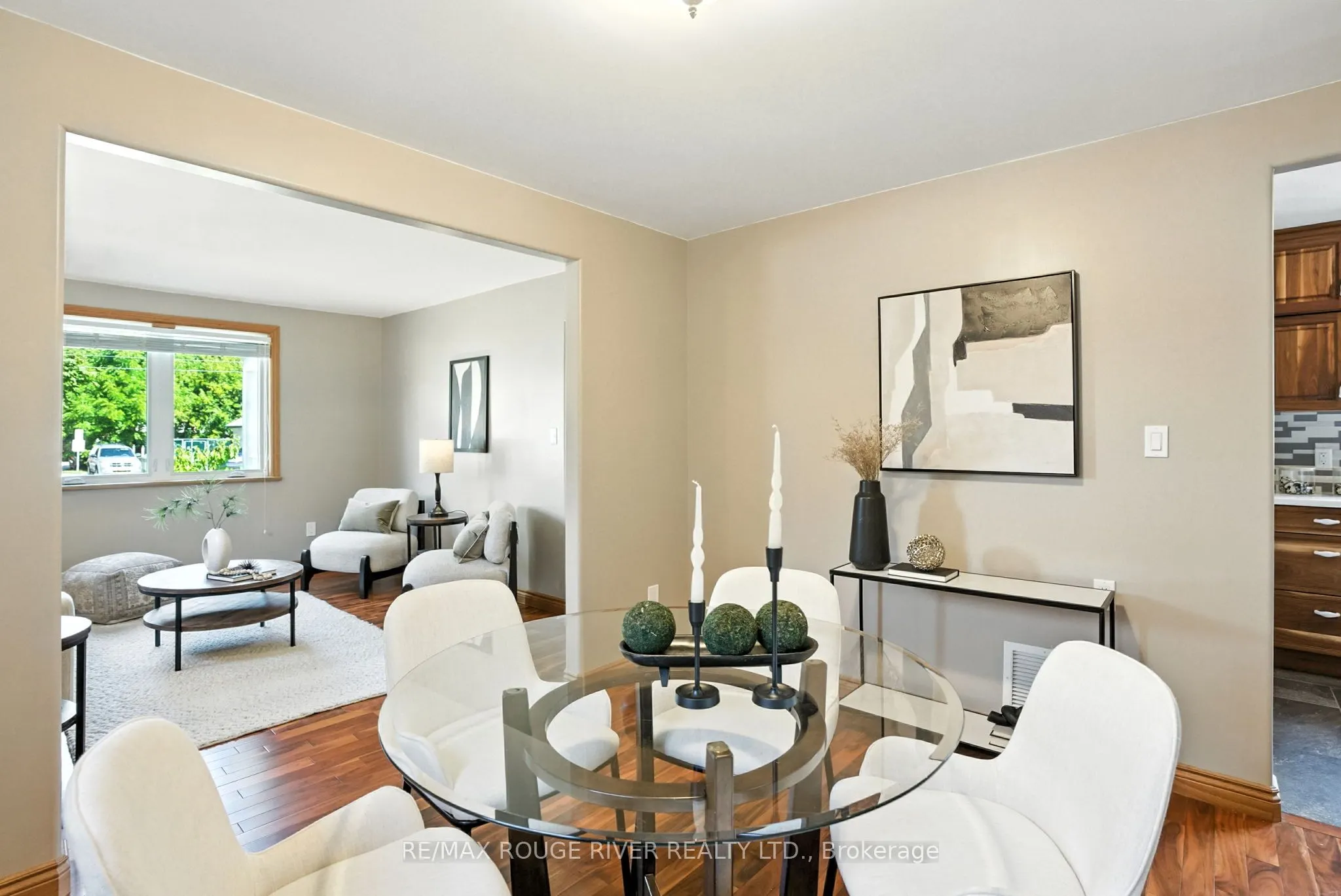 67 Orchard View Boulevard
