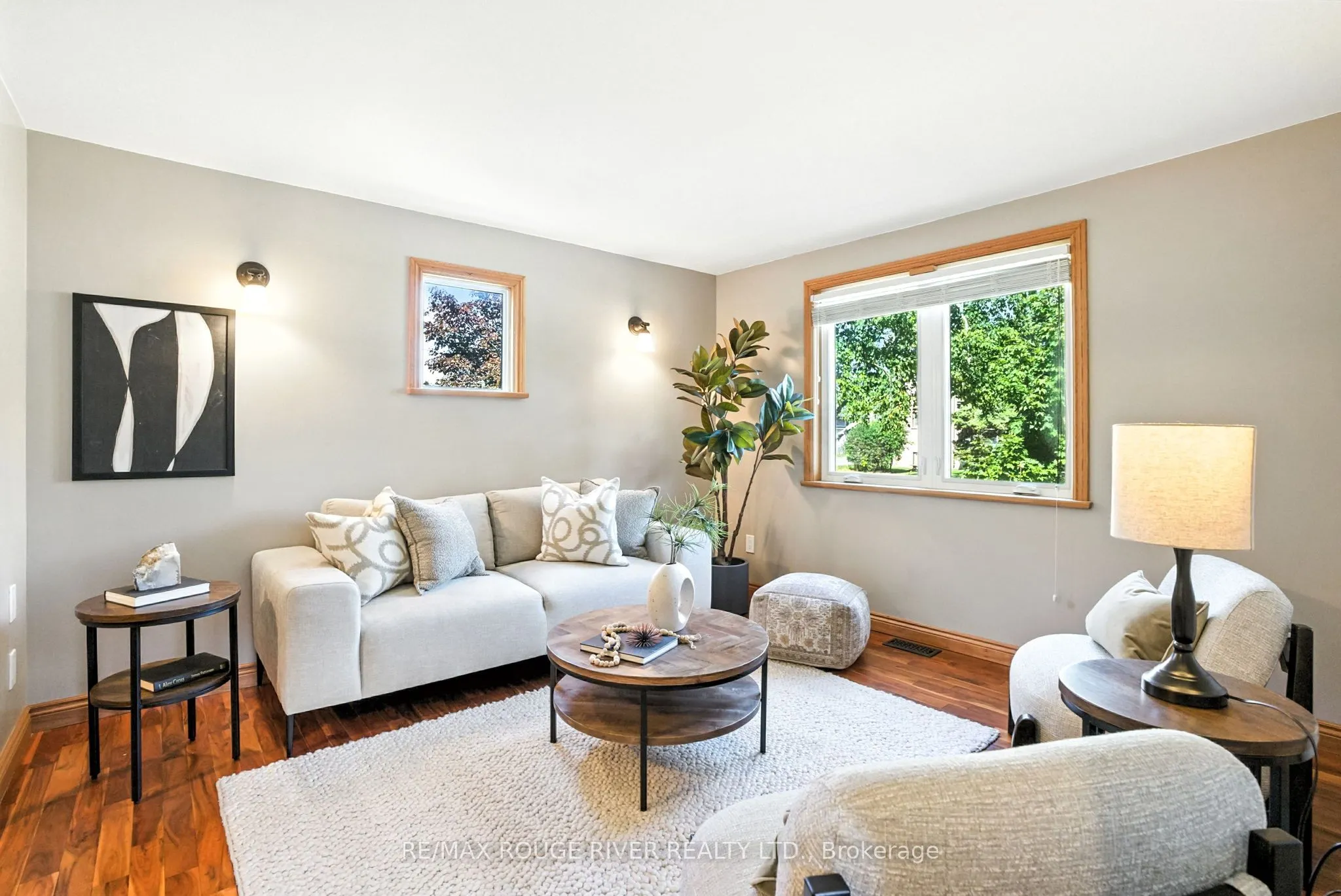 67 Orchard View Boulevard