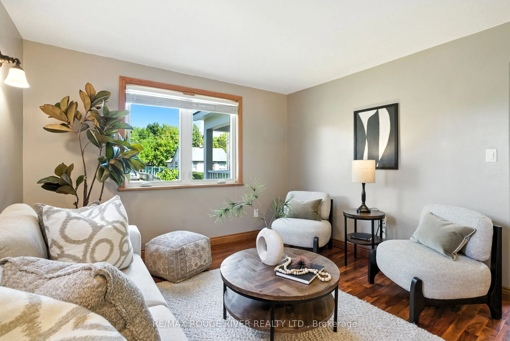67 Orchard View Boulevard