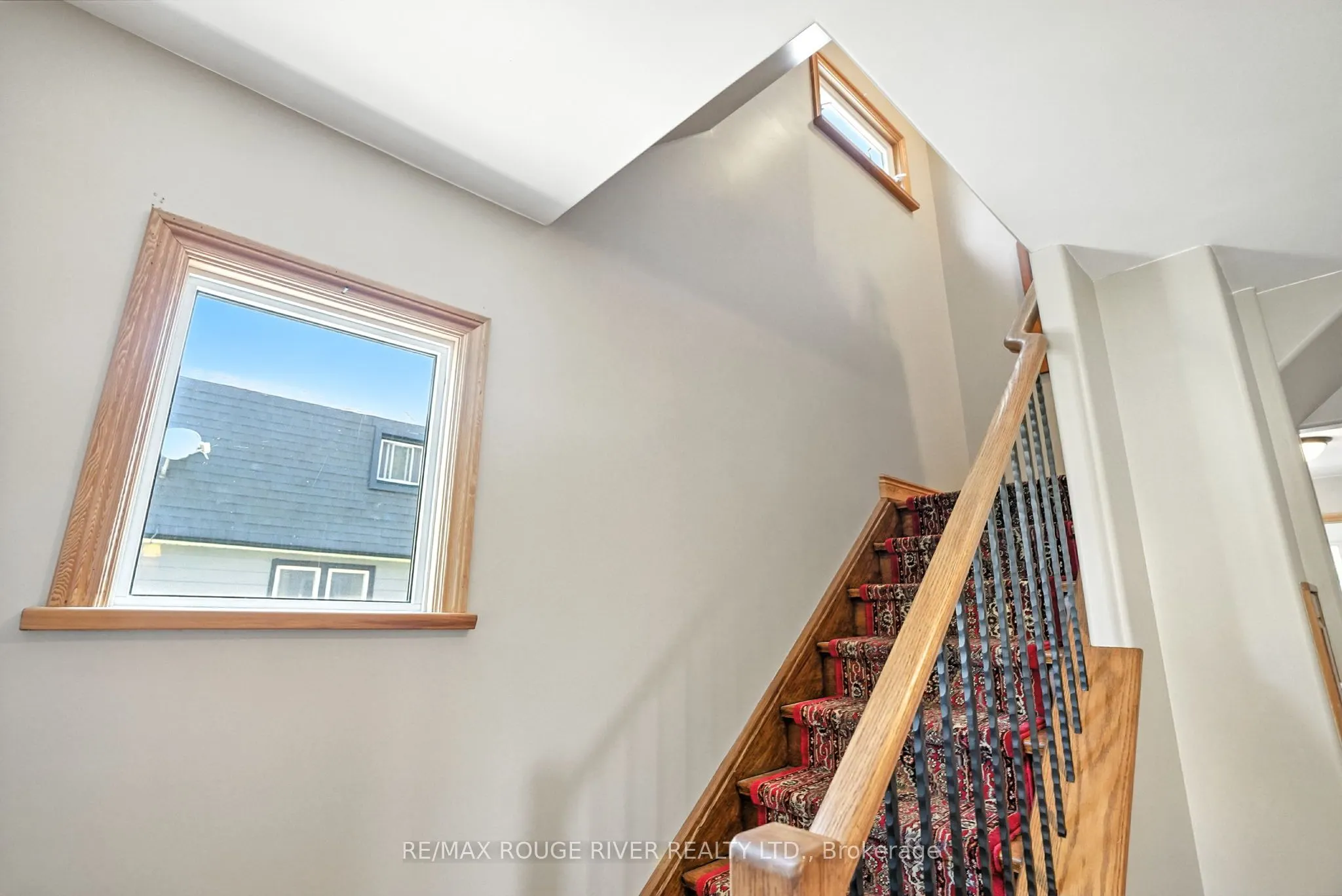 67 Orchard View Boulevard