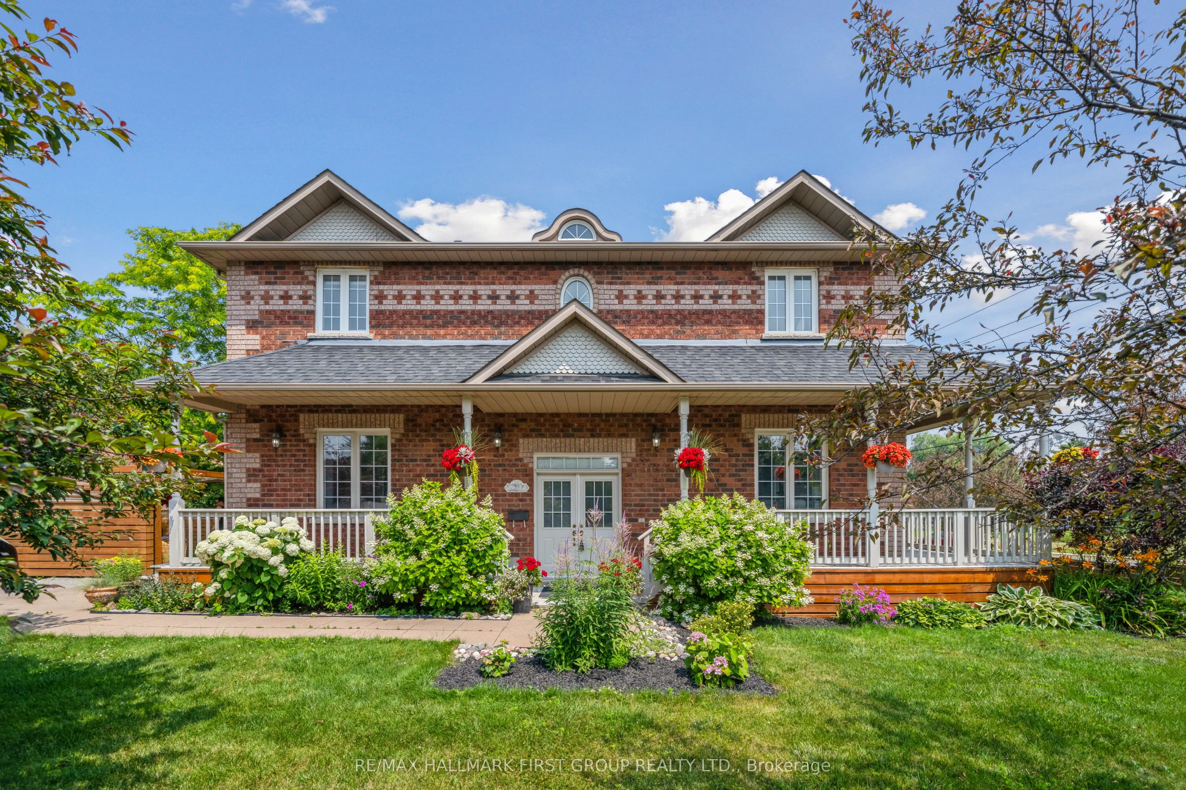 937 Pickering Beach Road