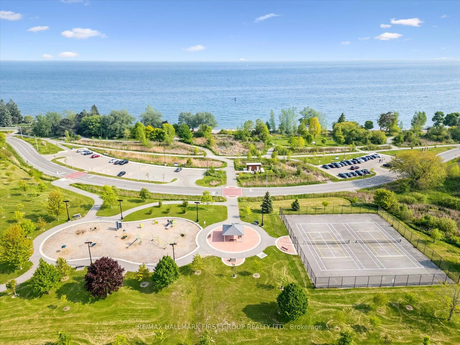 937 Pickering Beach Road
