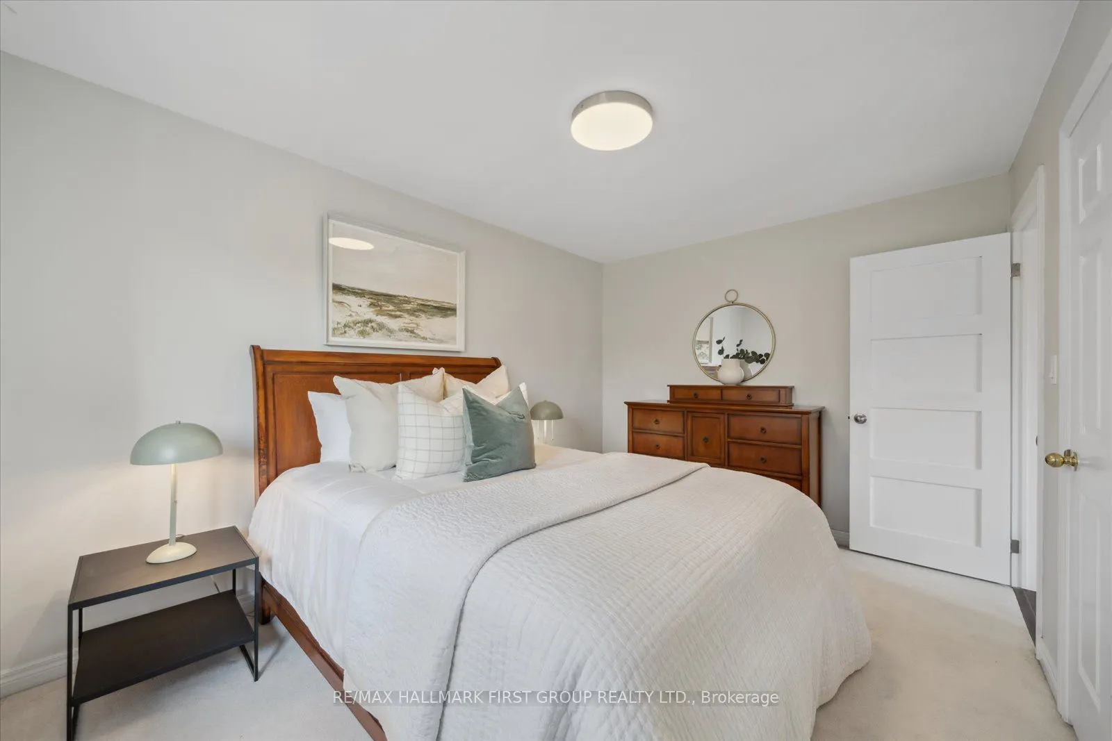 937 Pickering Beach Road