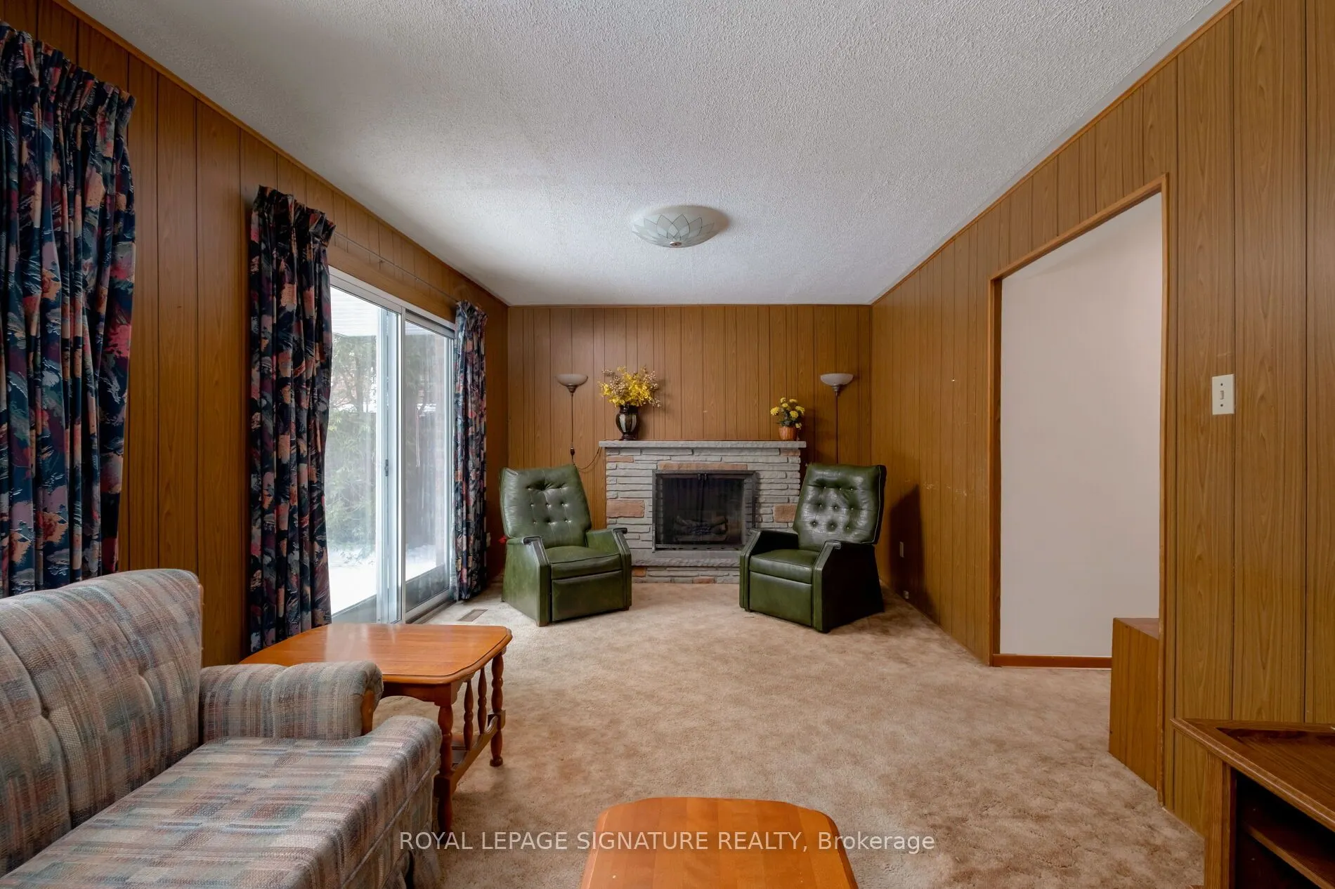 22 Merkley Square