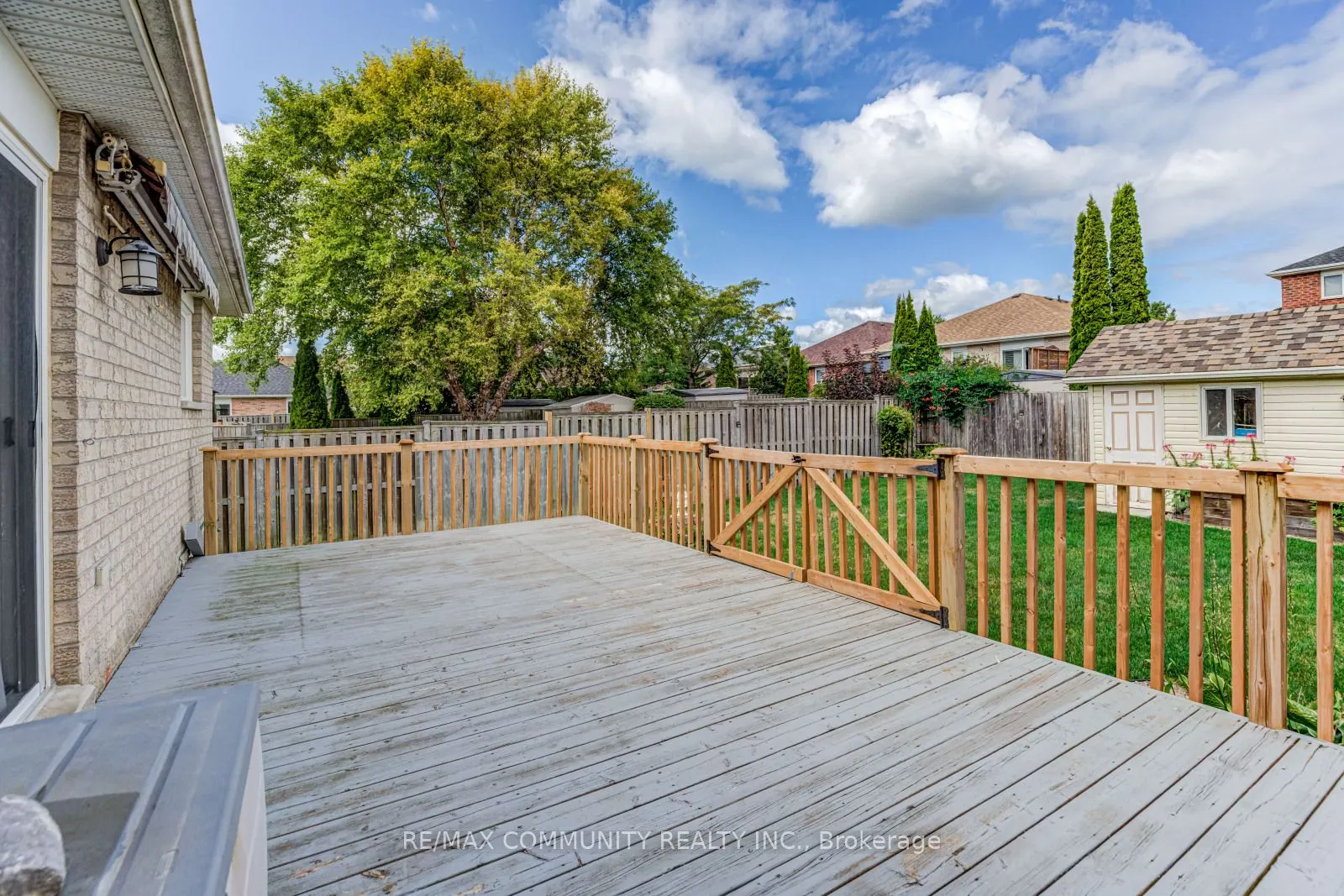 48 Bloom Avenue