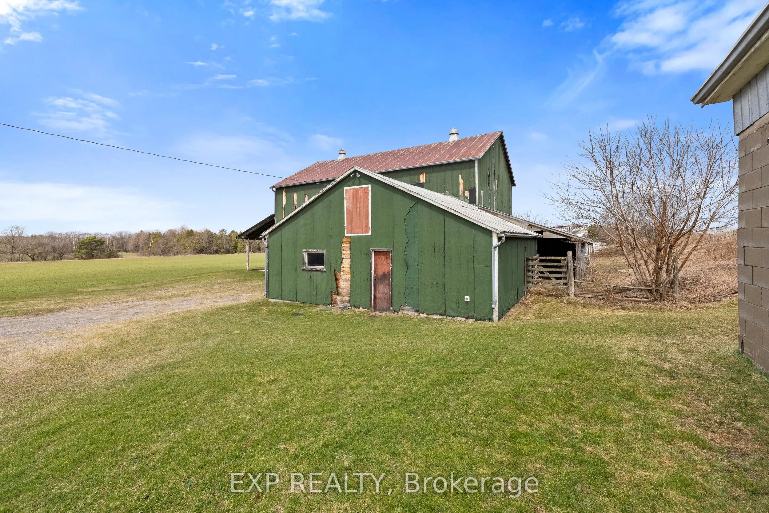 3070 Taunton Road E