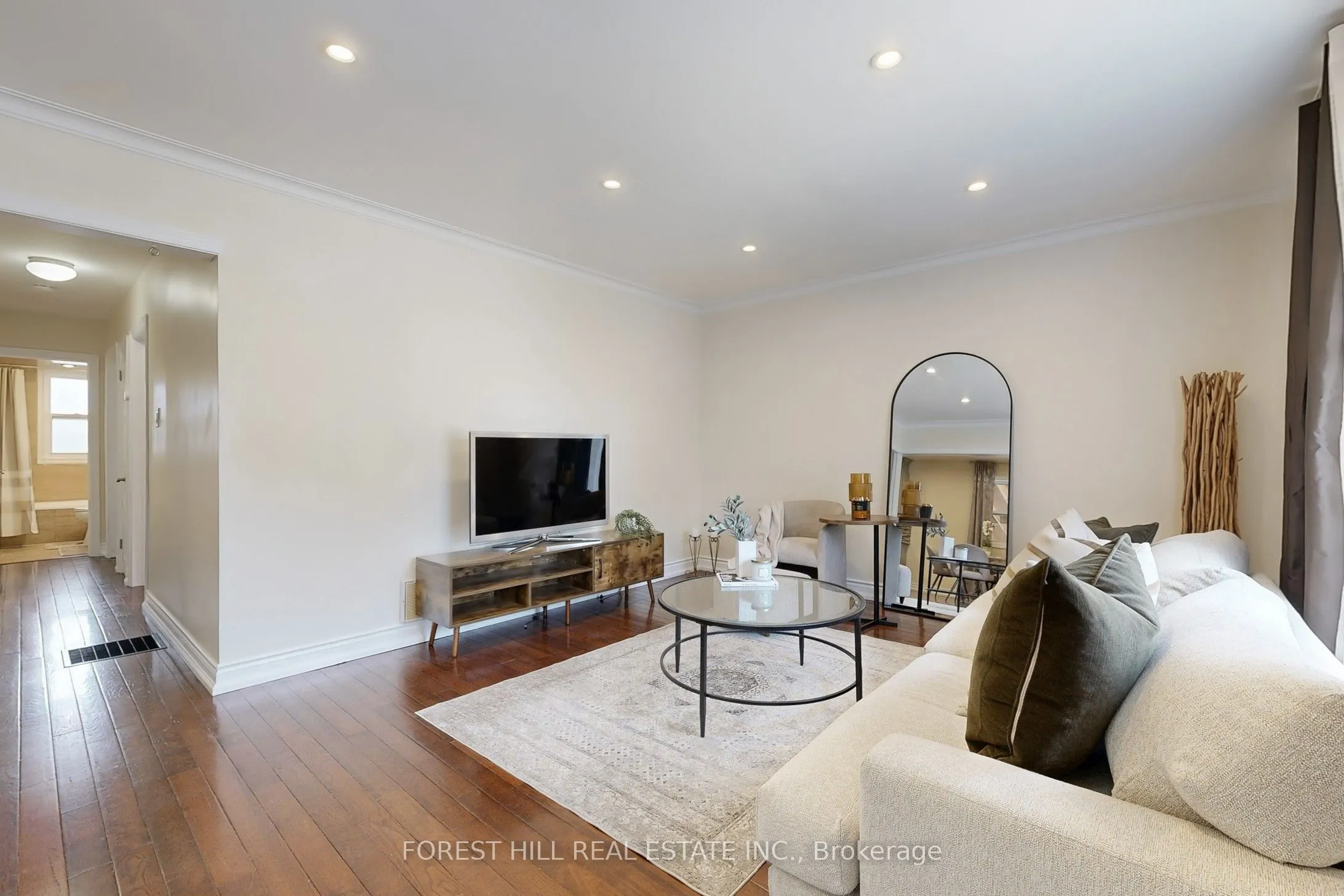 14 Ilfracombe Crescent