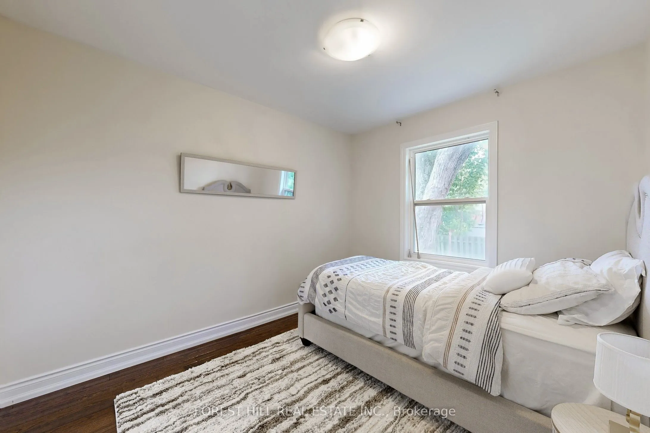 14 Ilfracombe Crescent