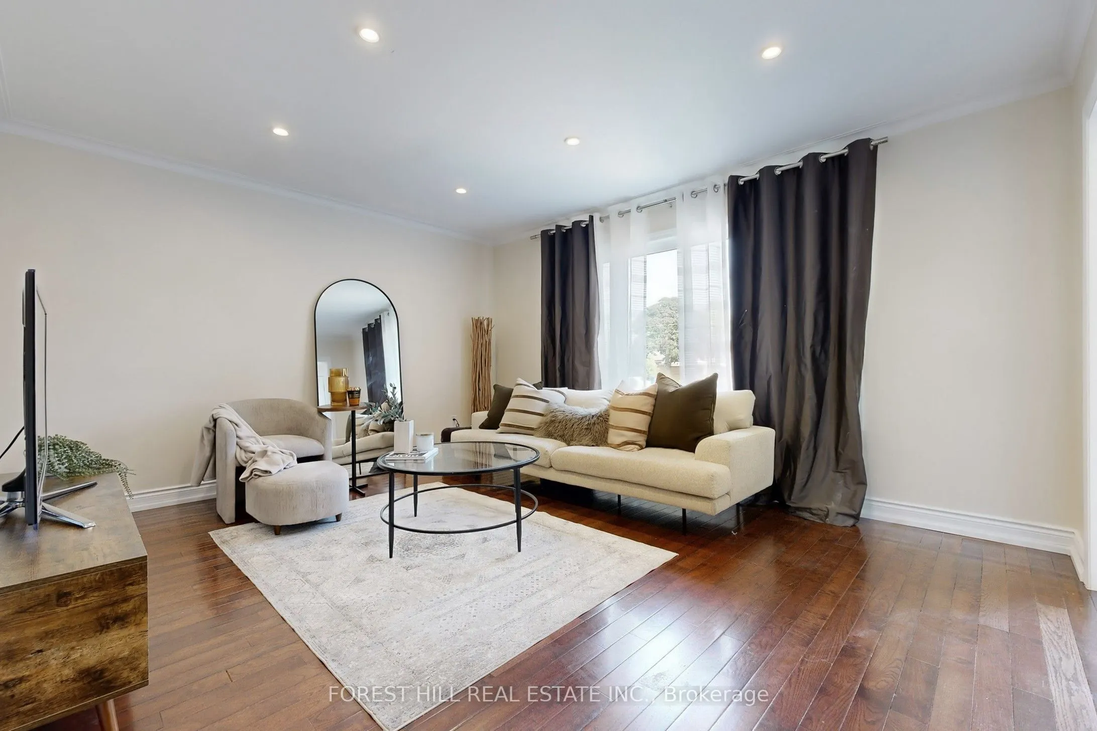 14 Ilfracombe Crescent