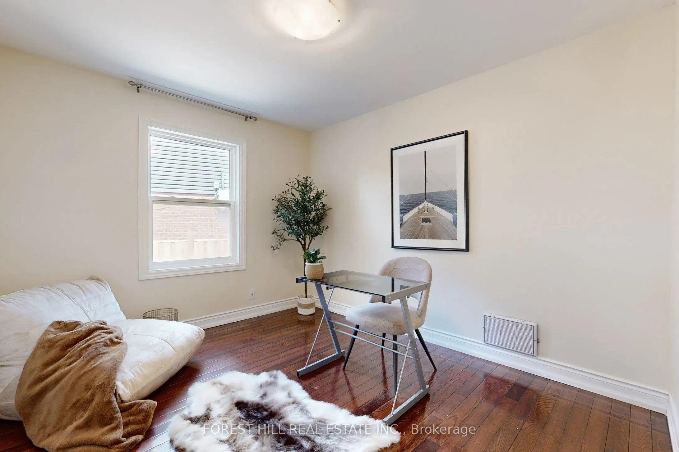 14 Ilfracombe Crescent