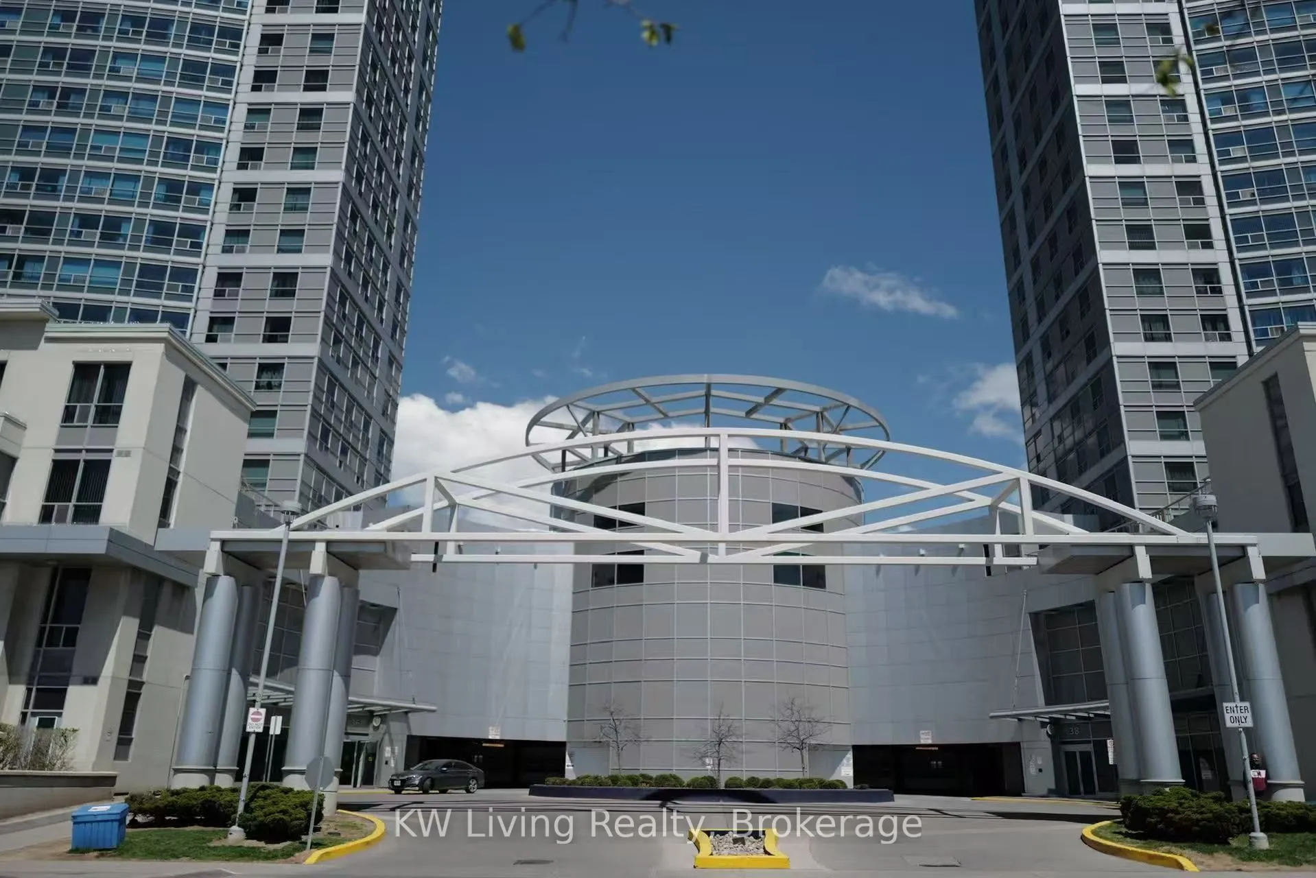 38 Lee Centre Drive, #3502