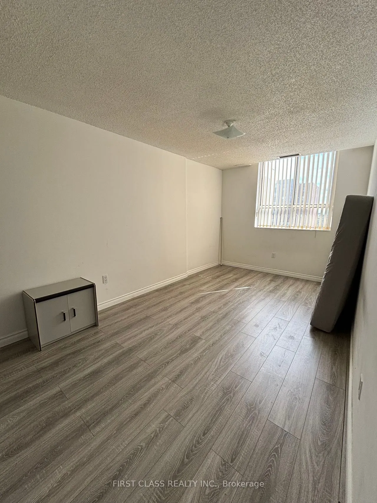 10 Stonehill Court, #1412