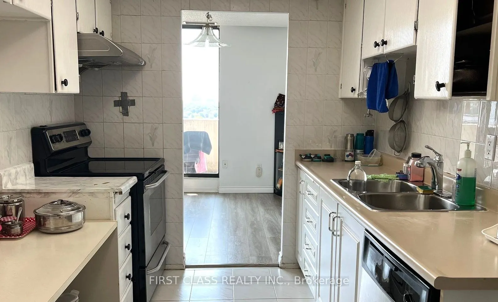 10 Stonehill Court, #1412