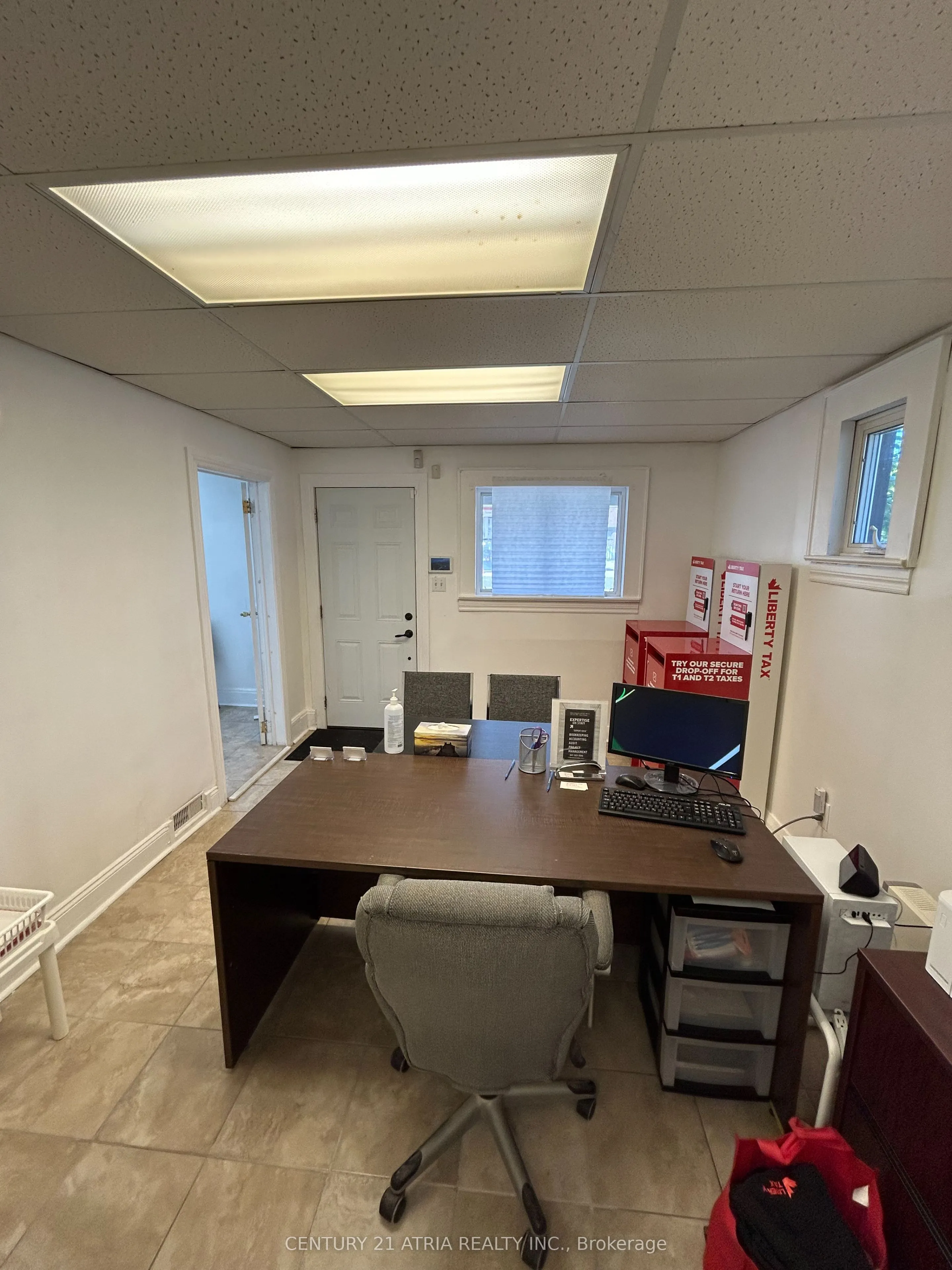 41 Bloor Street E