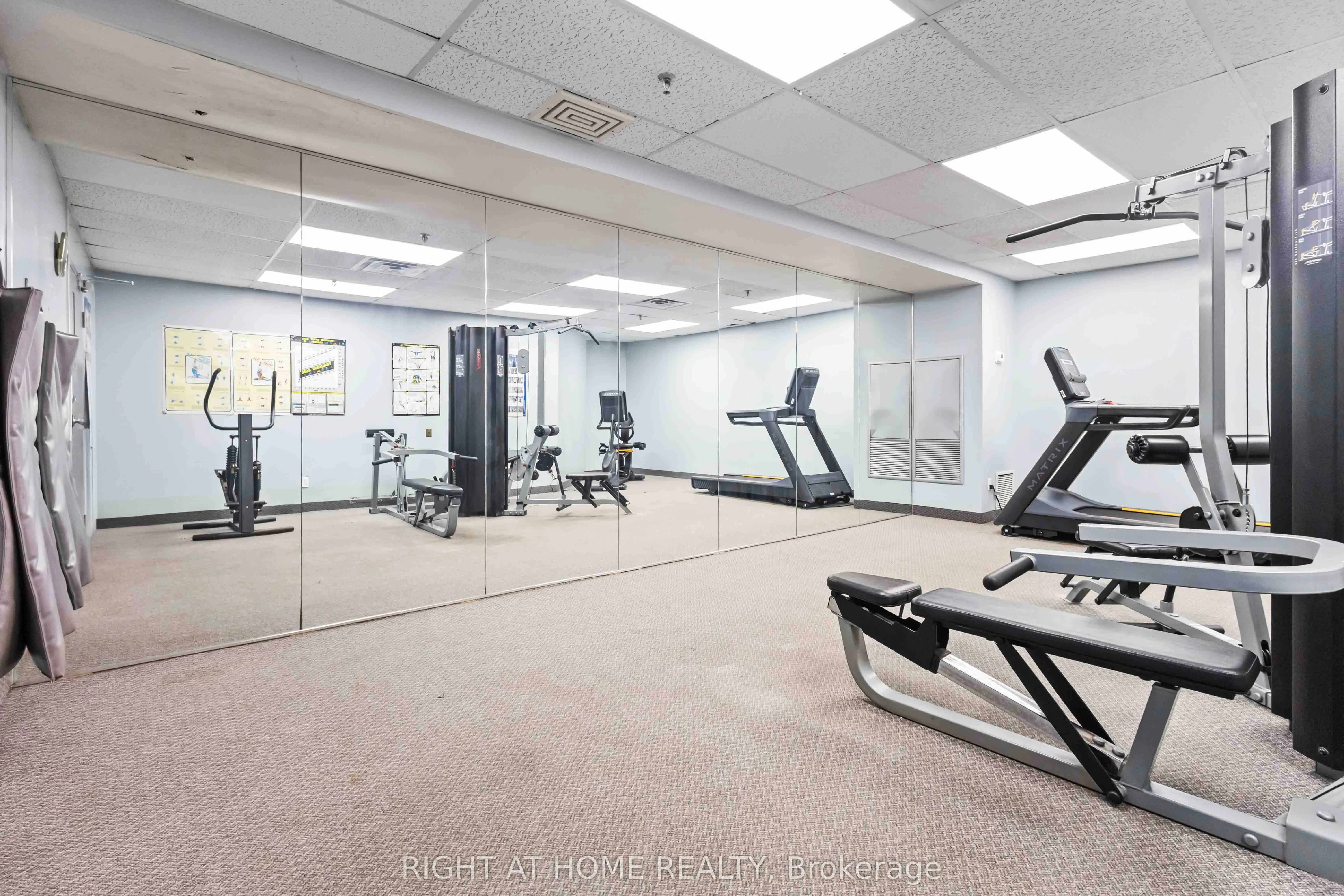 15 Sewells Road S, #401