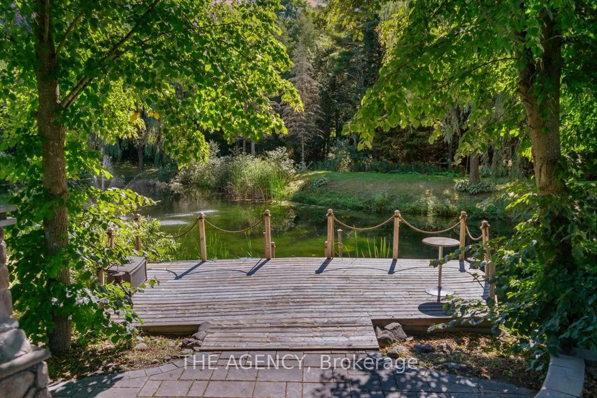 445 Townline Road W