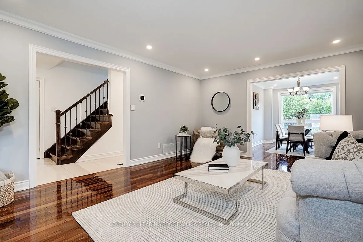 108 Collingsbrook Boulevard
