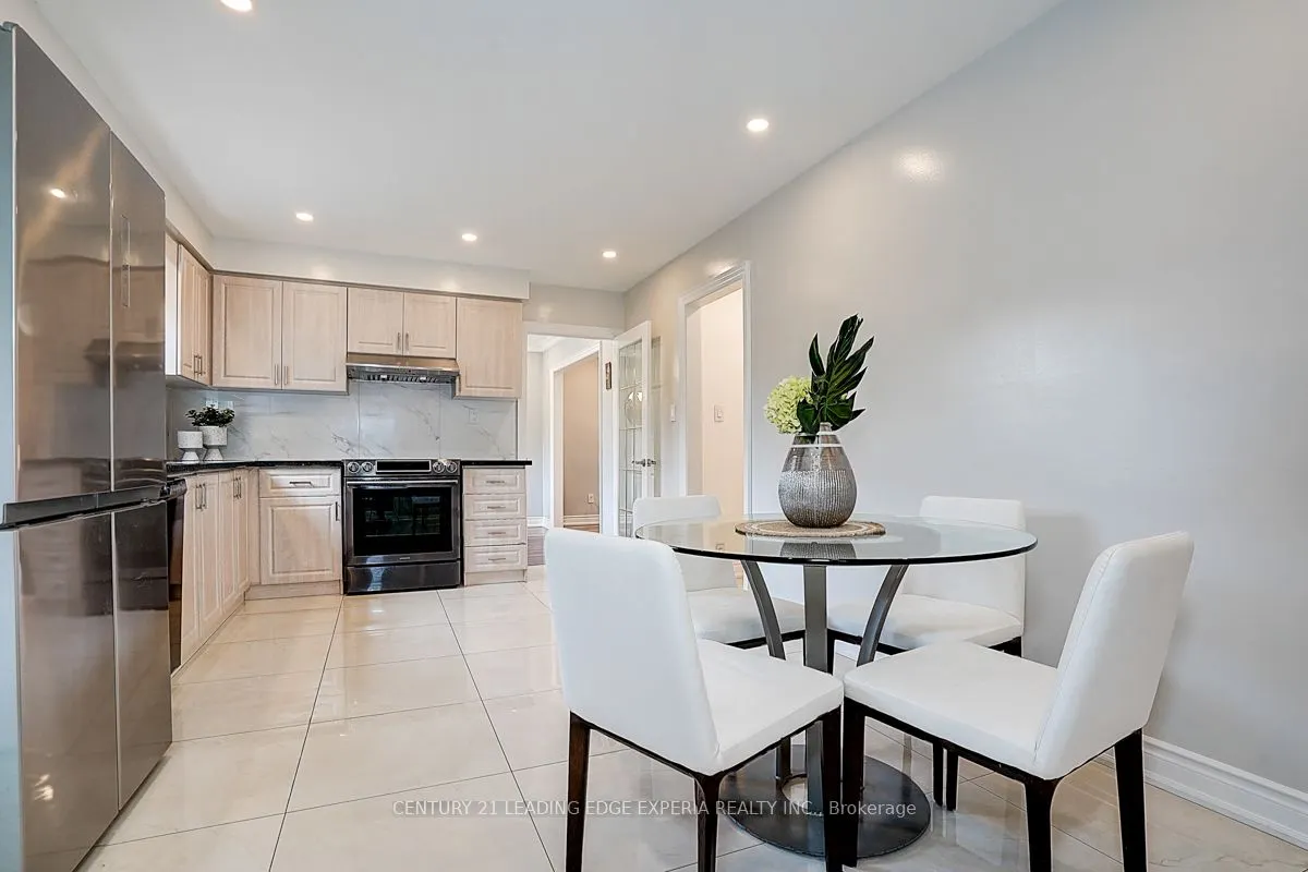 108 Collingsbrook Boulevard