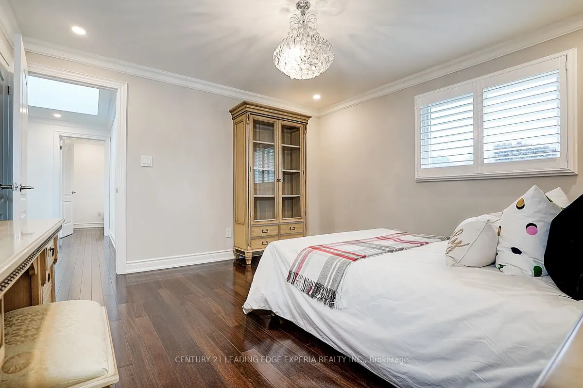 108 Collingsbrook Boulevard