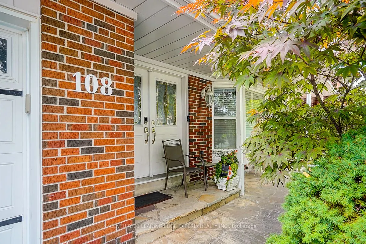 108 Collingsbrook Boulevard