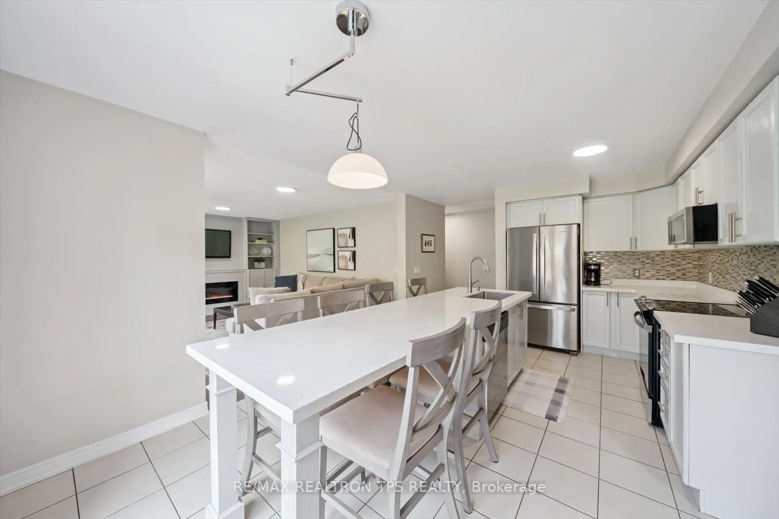 205 Blackwell Crescent
