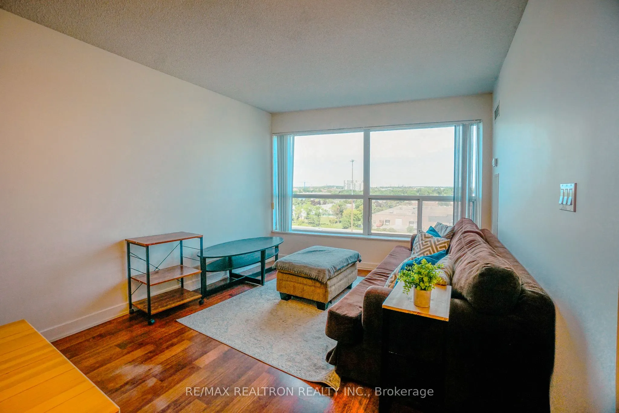 38 Lee Centre Drive, #915