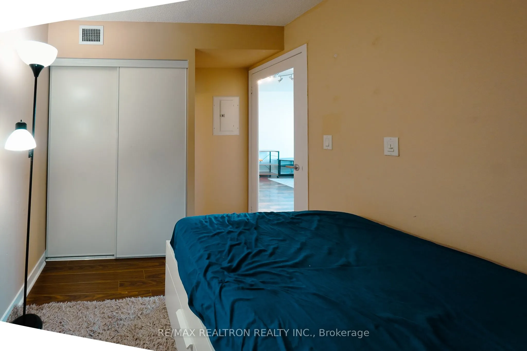 38 Lee Centre Drive, #915