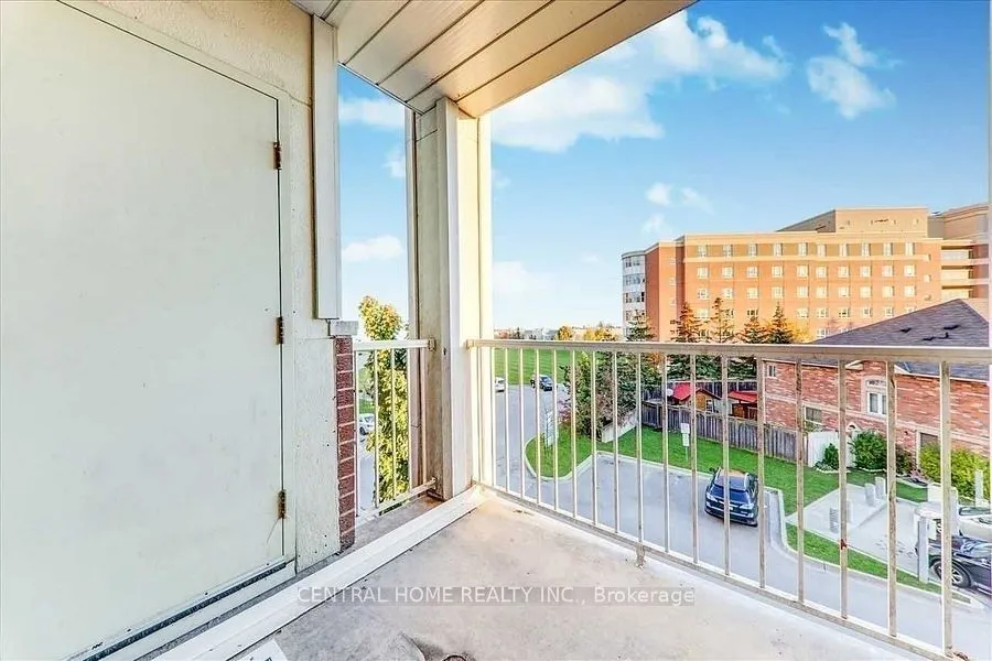 5225 Finch Avenue, #329