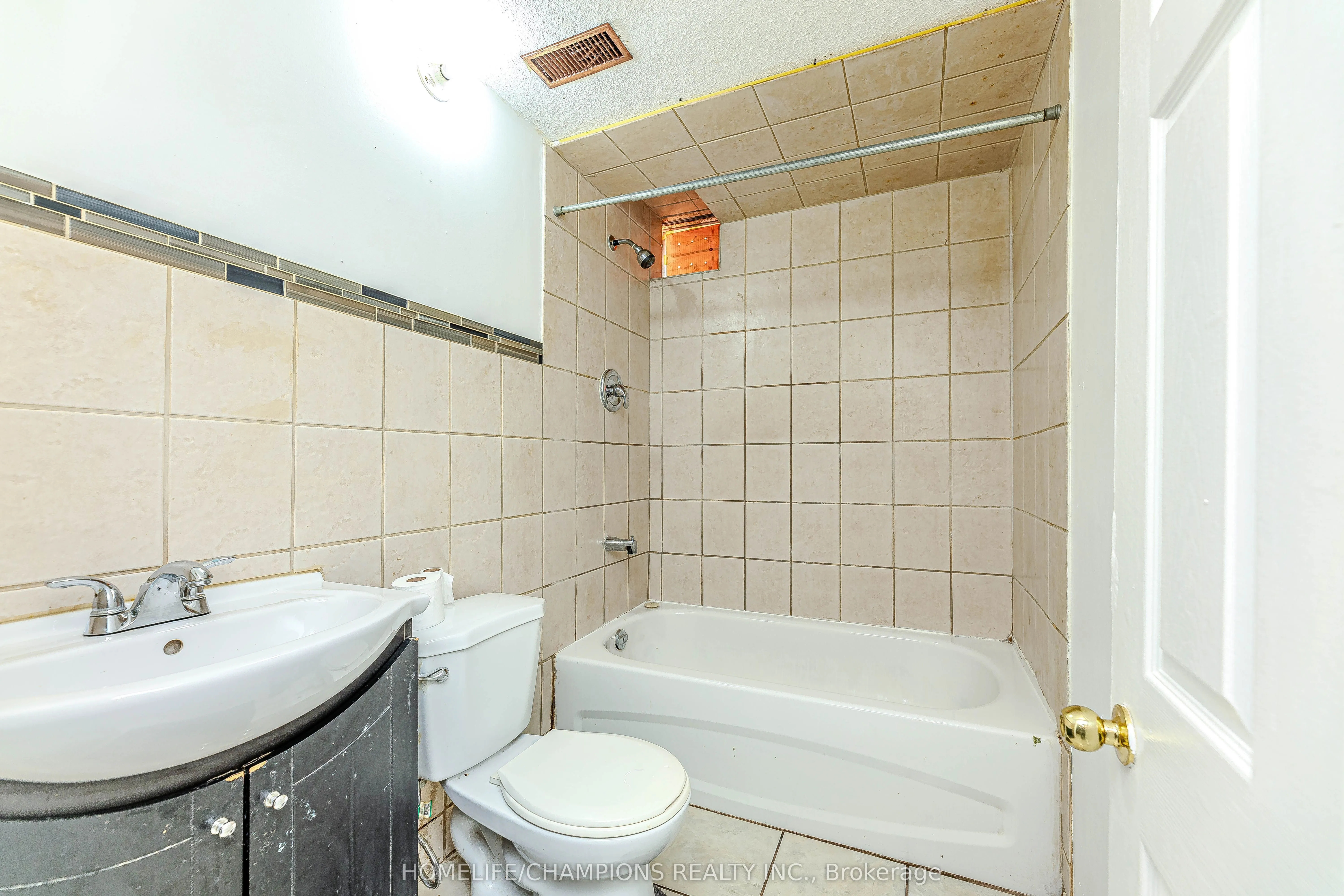 41 Broadbridge Drive