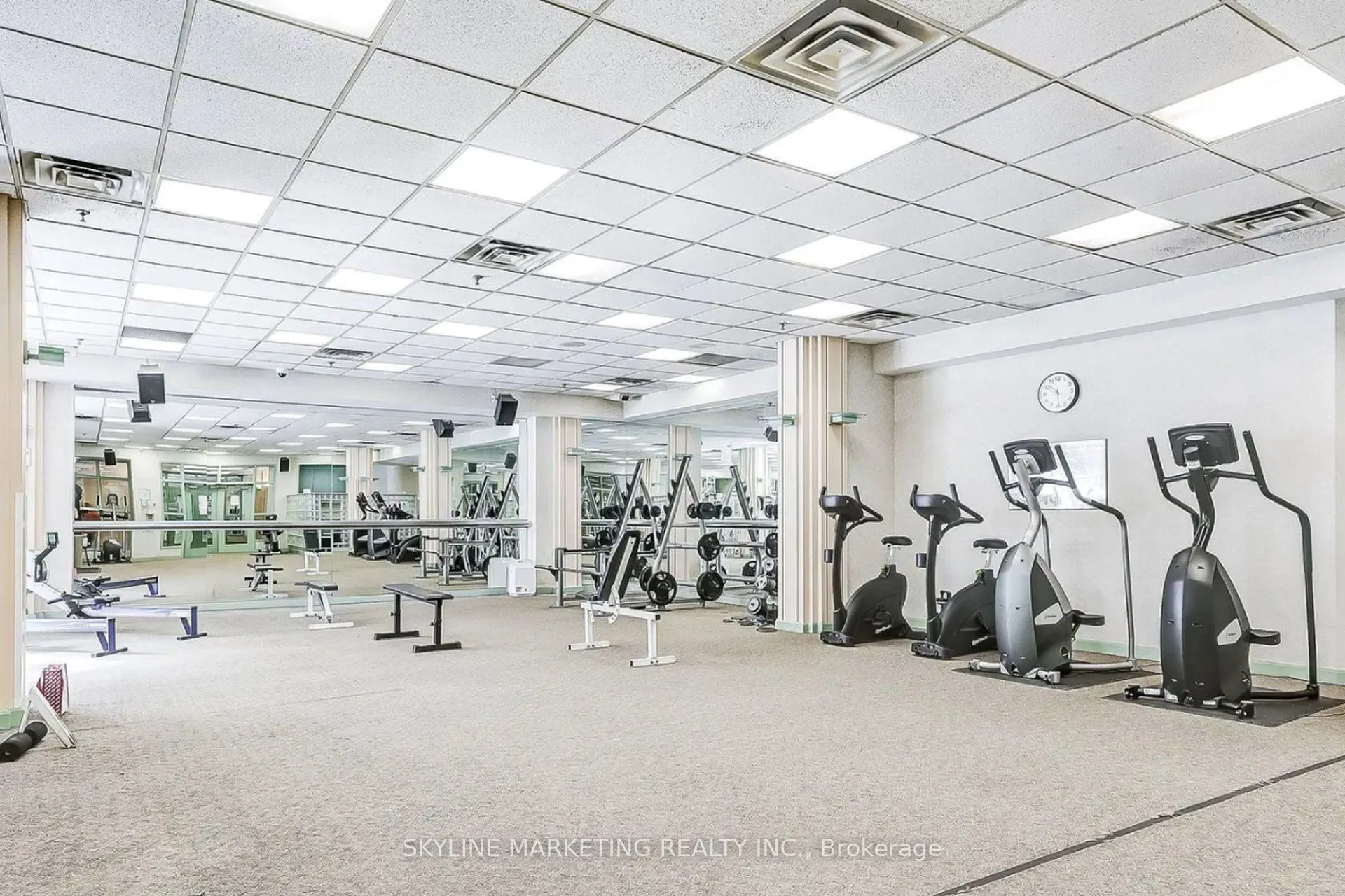 68 Corporate Drive, #727
