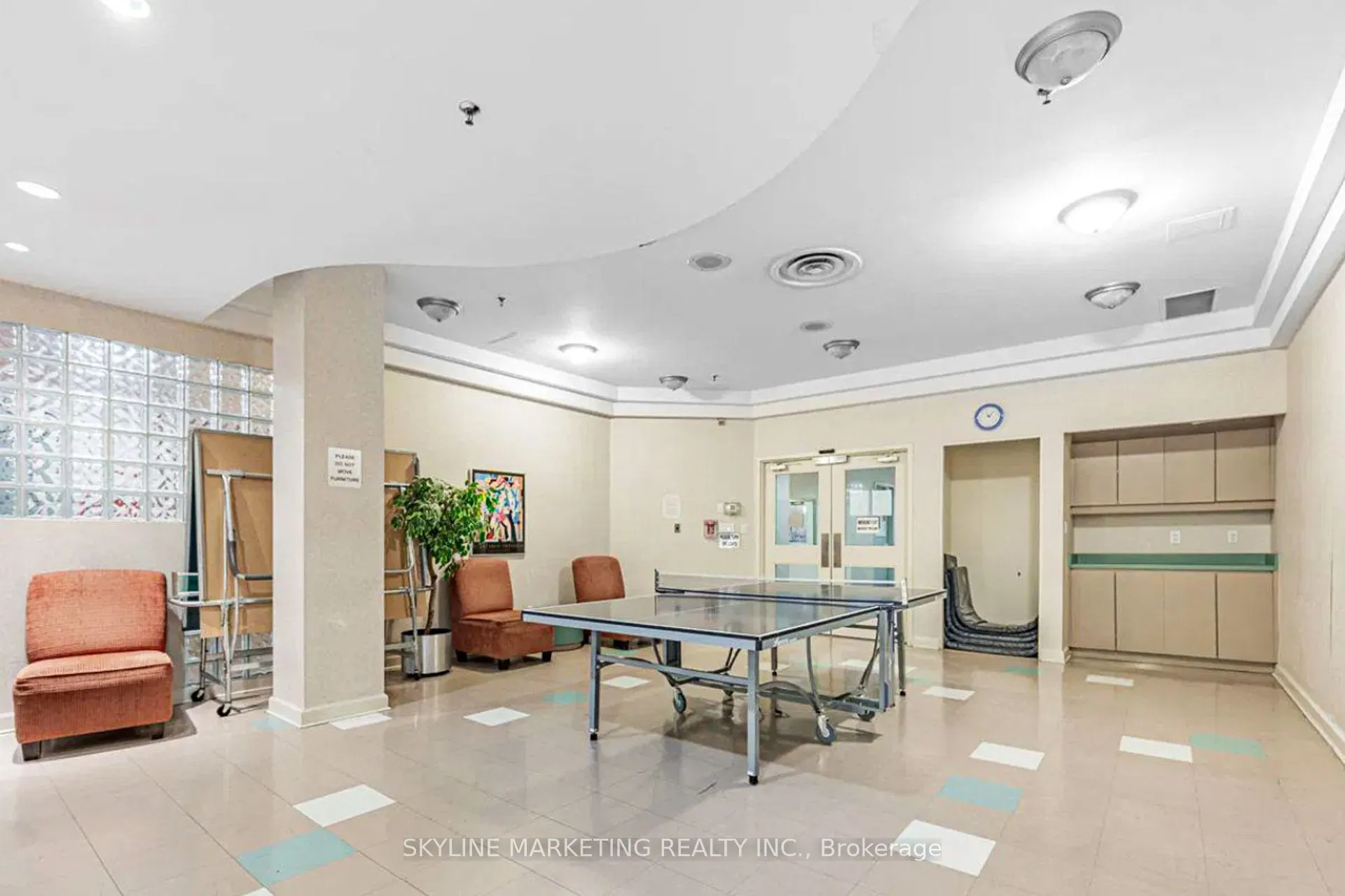 68 Corporate Drive, #727