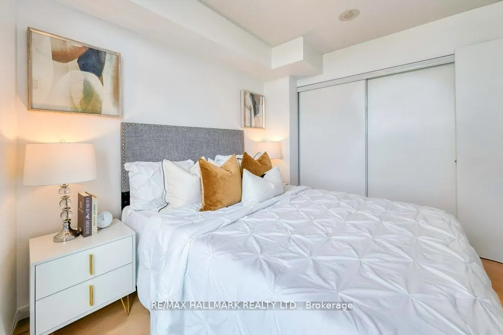 238 Bonis Avenue, #1123