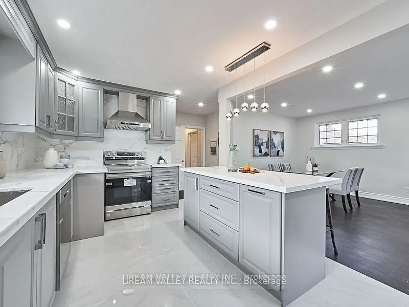 24 Gable Place, #Main