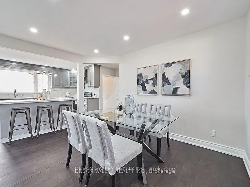 24 Gable Place, #Main