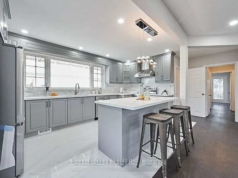 24 Gable Place, #Main