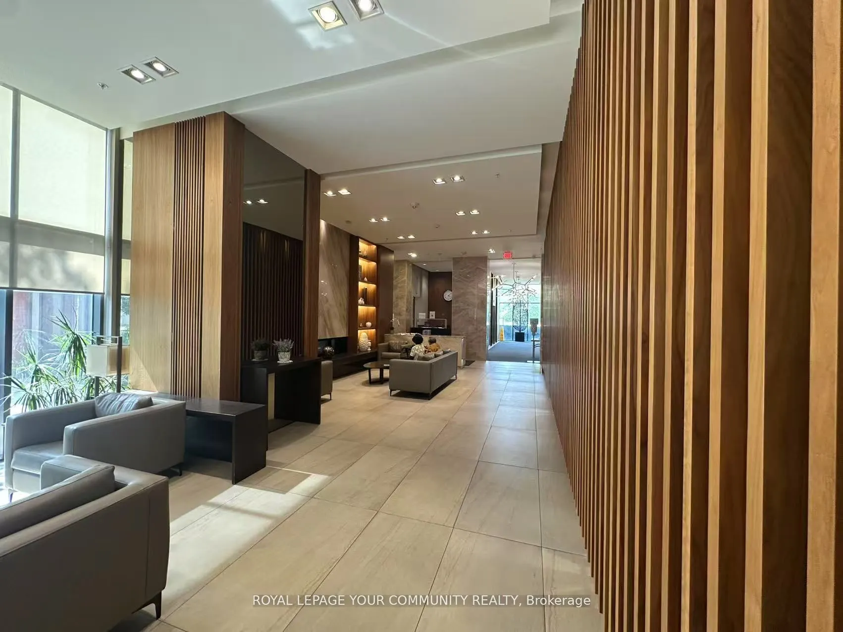 1038 McNicoll Avenue, #617