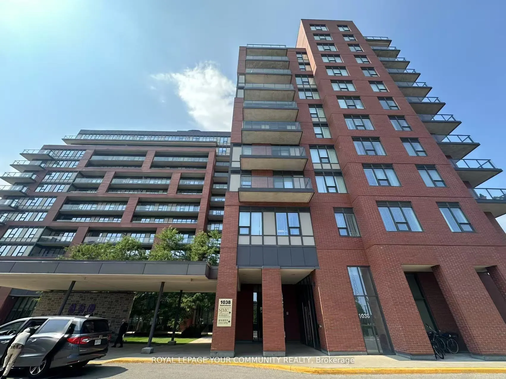 1038 McNicoll Avenue, #617