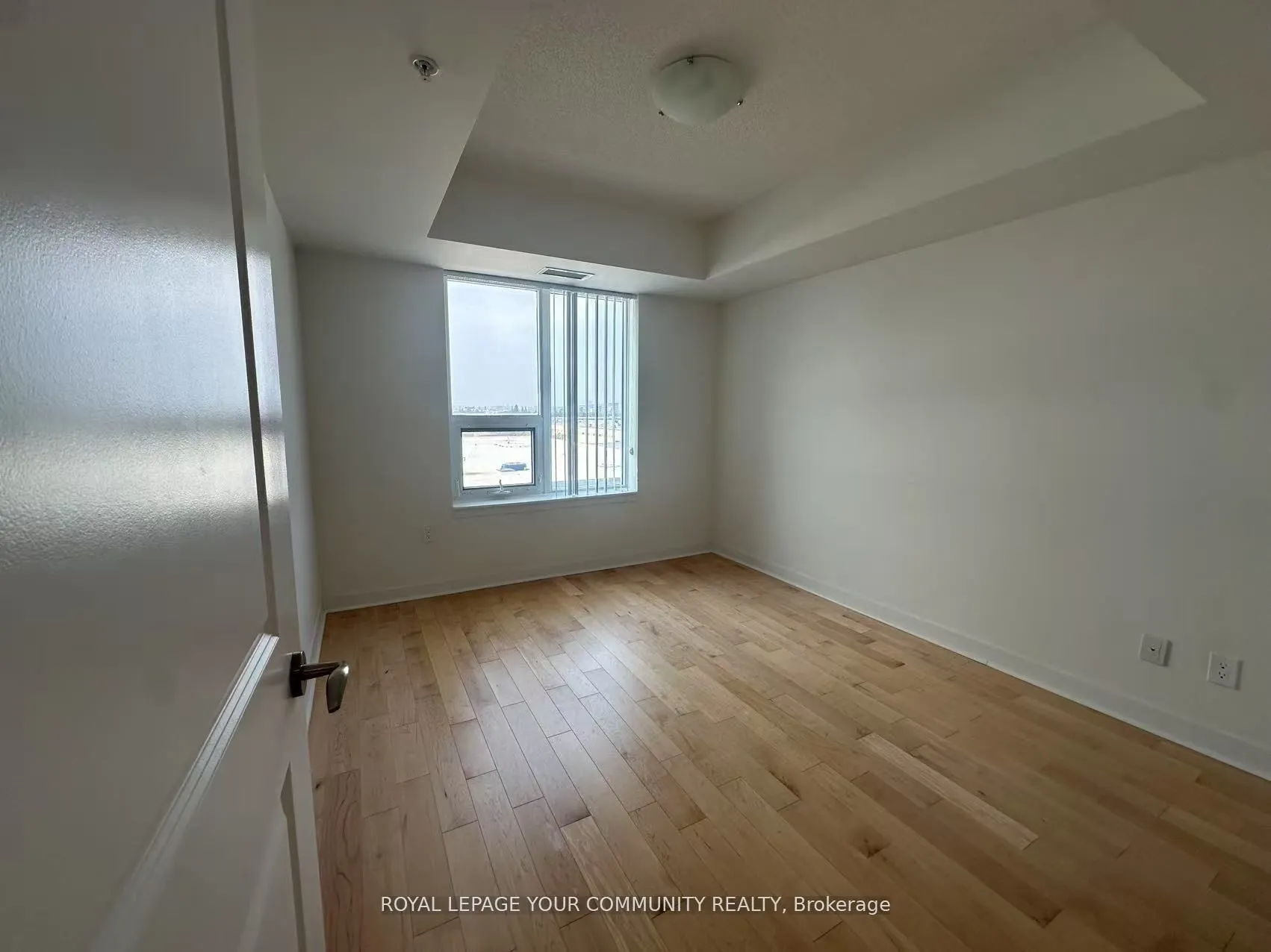 1038 McNicoll Avenue, #617
