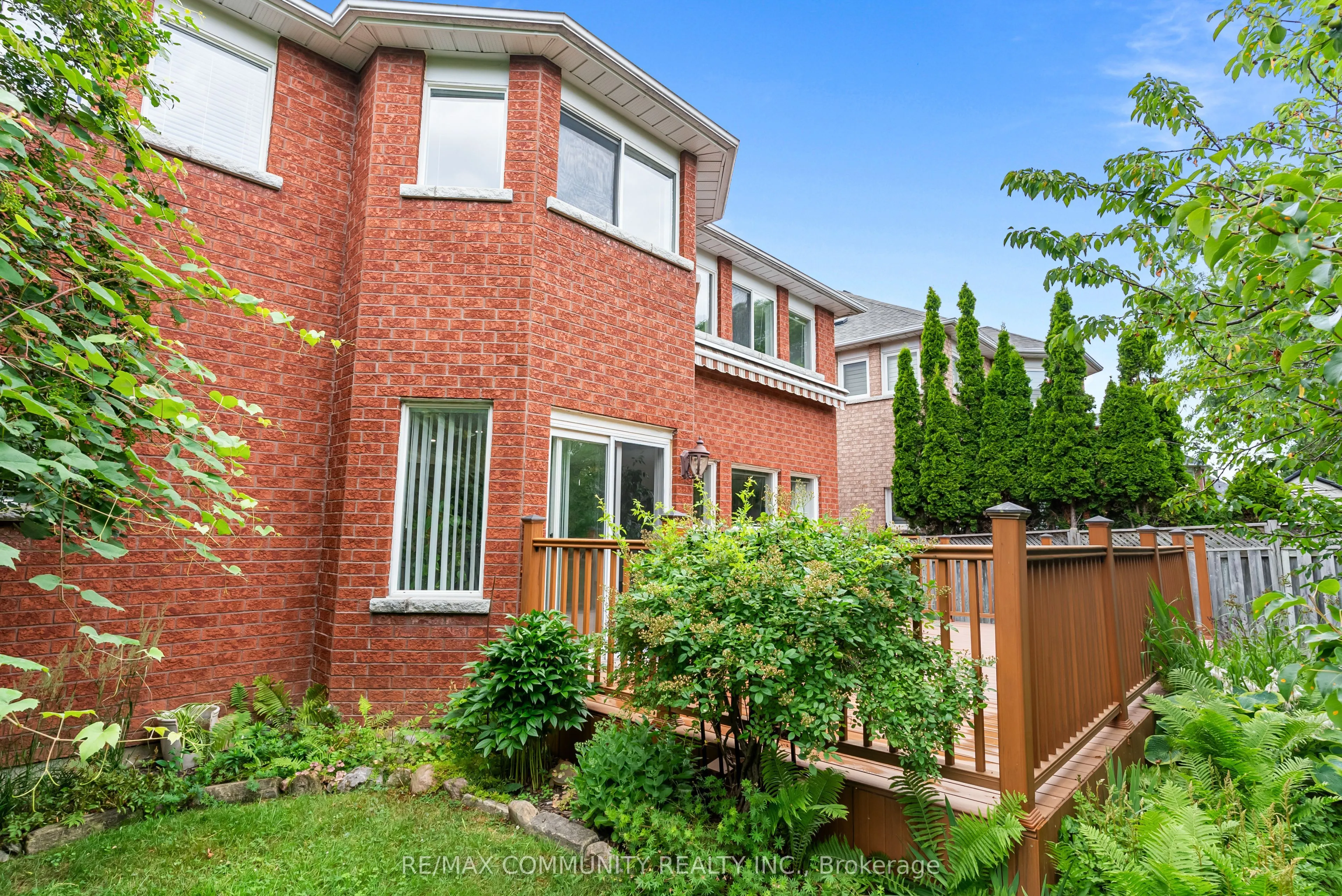 27 Mac Carl Crescent